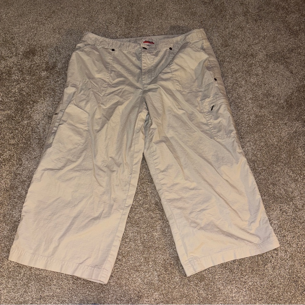 5/$25 Danskin Capri Pants